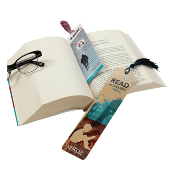 Püsküllü Kitap Ayracı (5 x 20,6 cm)